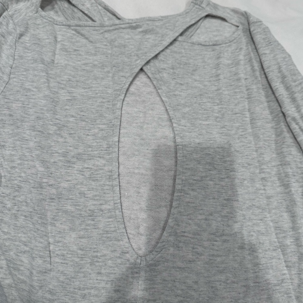 Athleta tunic sweatshirt cross cross open back detail